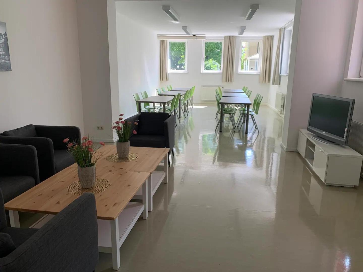 Jugendgaestehaus Studentenwohnheim Steyr Exteriör bild